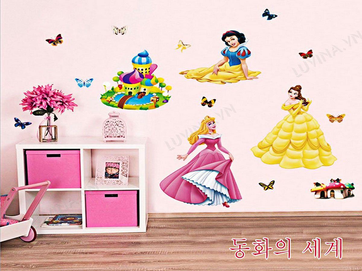 DECAL TRANG TRÍ BA NÀNG CÔNG CHÚA