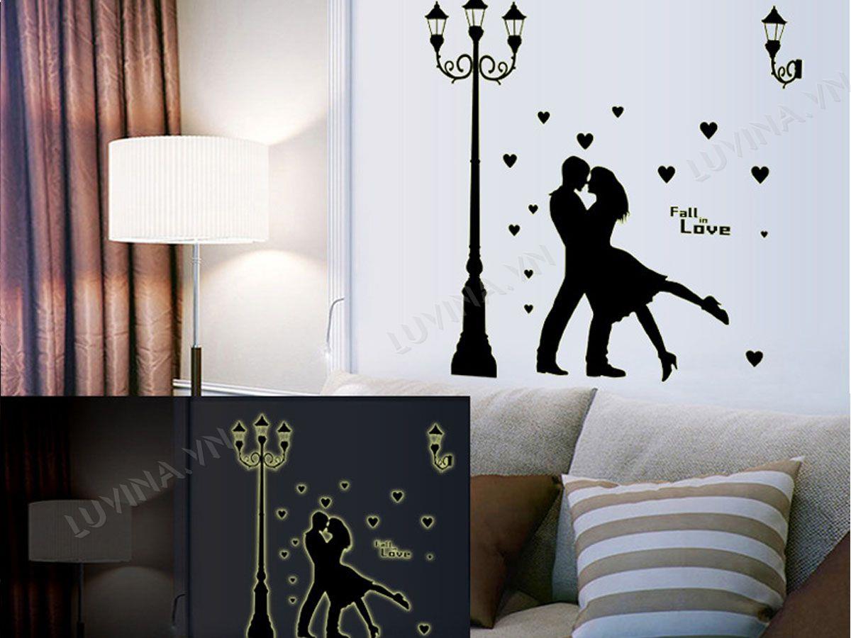 DECAL TRANG TRÍ DẠ QUANG CỘT ĐÈN VÀ ĐÔI TÌNH NHÂN