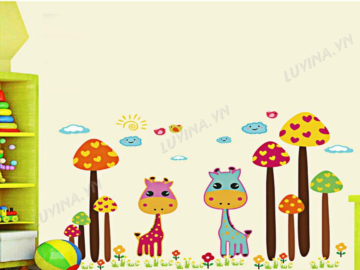 DECAL TRANG TRÍ CÂY HƯƠU NẤM