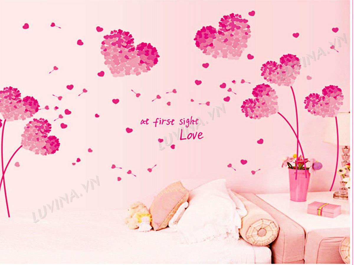 DECAL TRANG TRÍ TRÁI TIM HỒNG