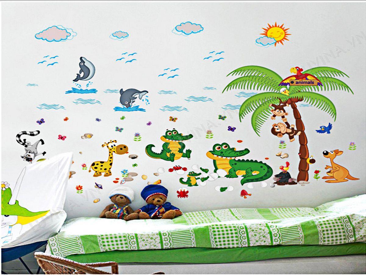 DECAL TRANG TRÍ ĐẦM CÁ SẤU