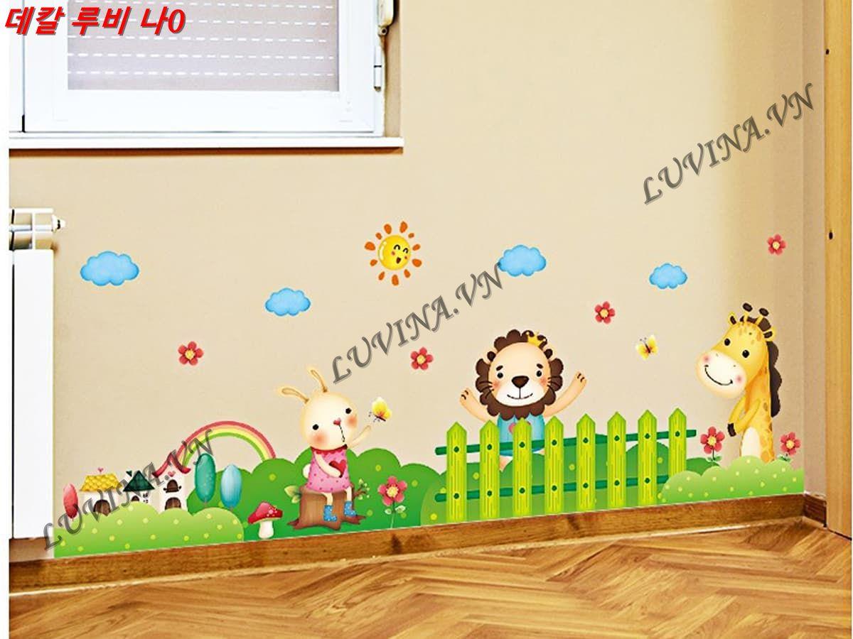 DECAL TRANG TRÍ CHÂN TƯỜNG HƯƠU