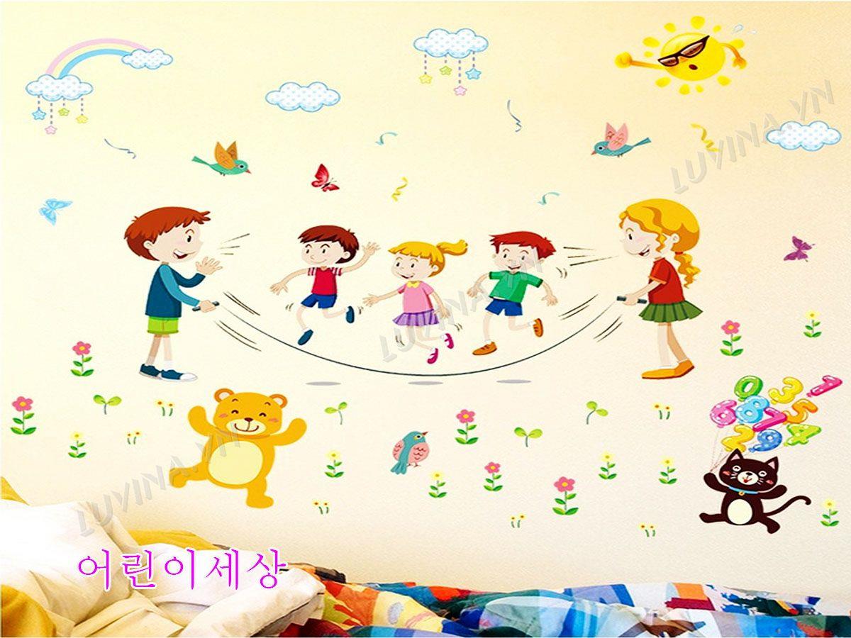 DECAL TRANG TRÍ BÉ NHẢY DÂY